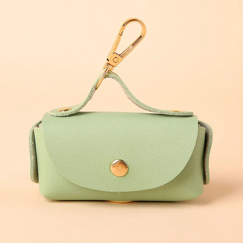 Distributeur portable de sacs à déjections canines avec clip en cuir